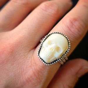 Silverbound Bone Skull Ring | Size 12.75